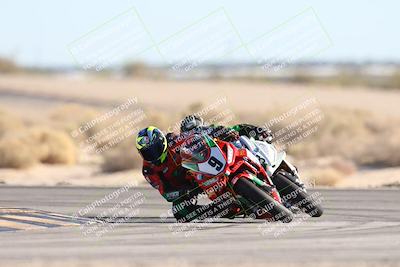 media/Dec-07-2025-CVMA (Sun) [[3e7d2de5dc]]/Race 11-Formula 2-CVMA Hooligans-American Thunder/